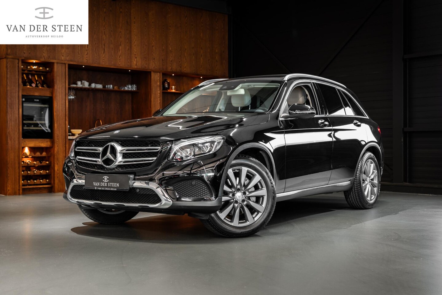 Mercedes-Benz GLC-klasse - 250 4MATIC Prestige AMG | Pano | Burmester - AutoWereld.nl