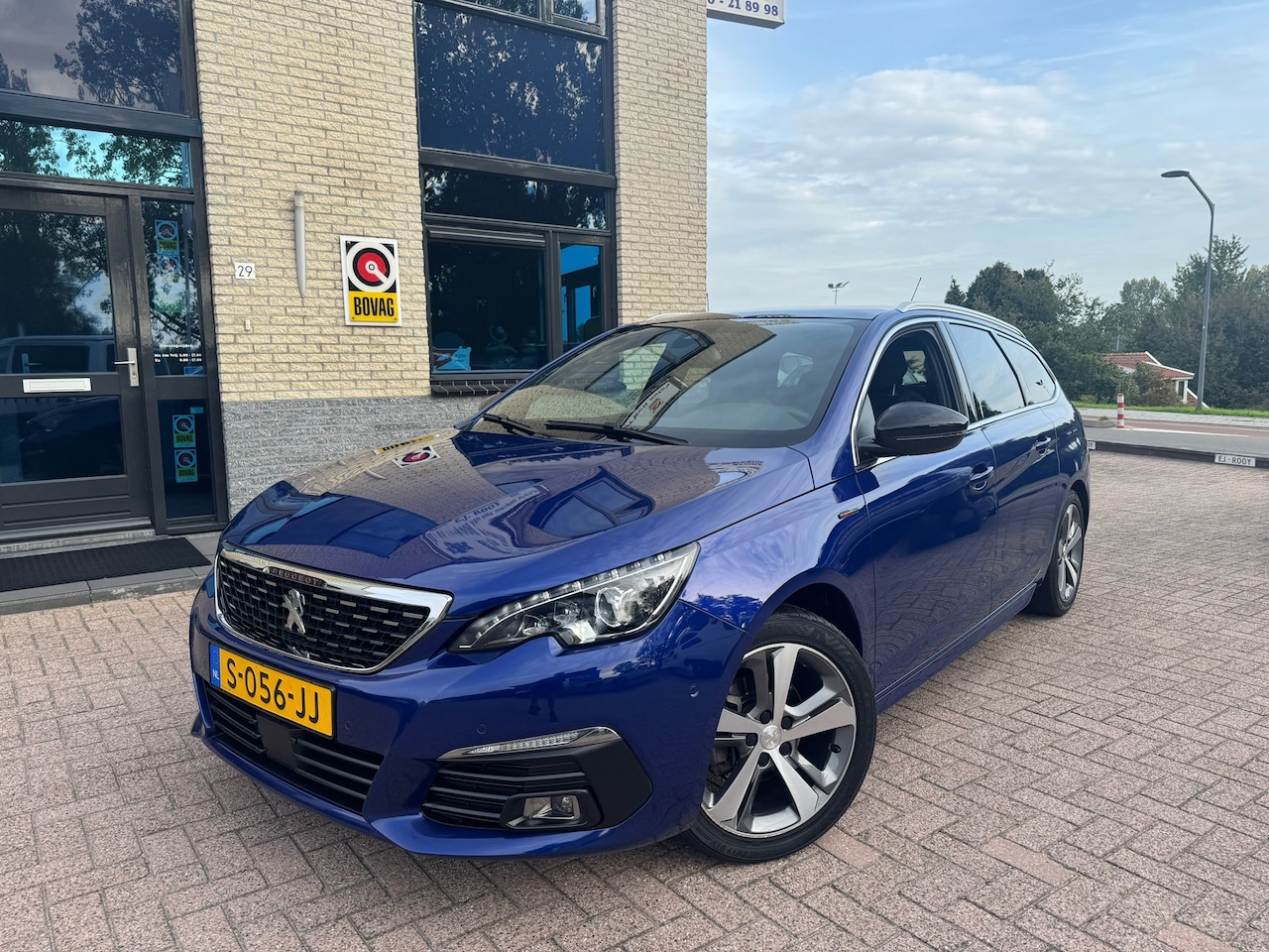 Peugeot 308 SW - 1.2 PureTech GT-line-pano-trekhaak-carplay - AutoWereld.nl