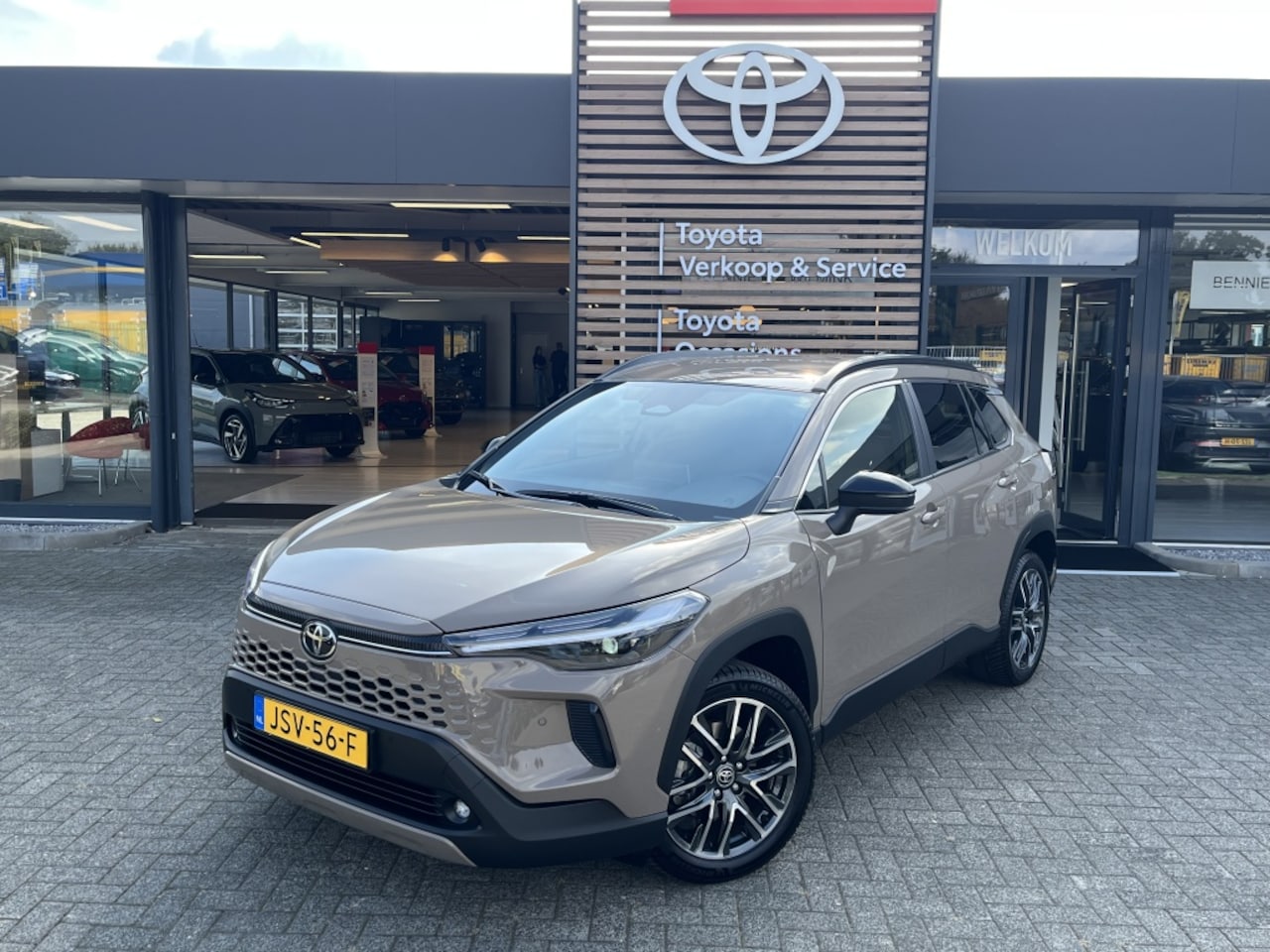 Toyota Corolla Cross - Hybrid 140 Dynamic | All Seasons - AutoWereld.nl