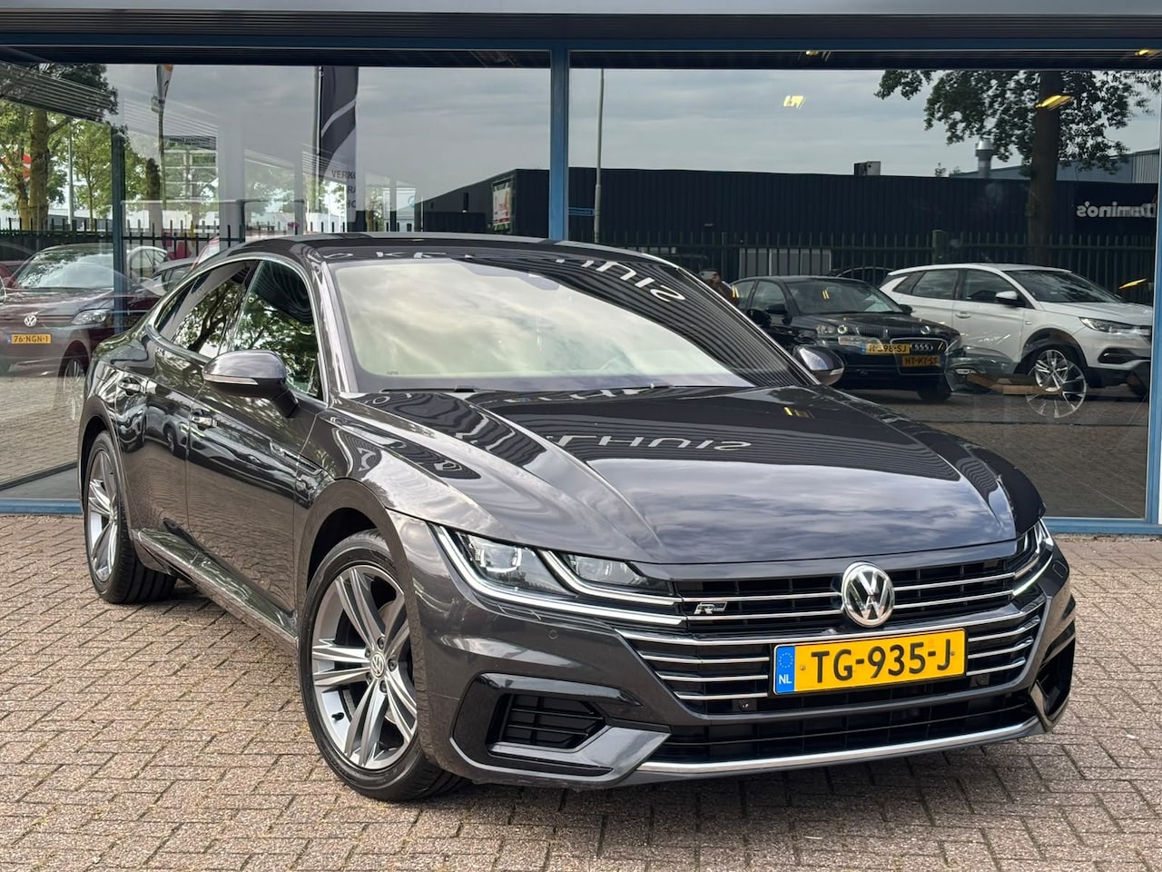 Volkswagen Arteon - 1.5 TSI Business R 1.5 TSI Business R