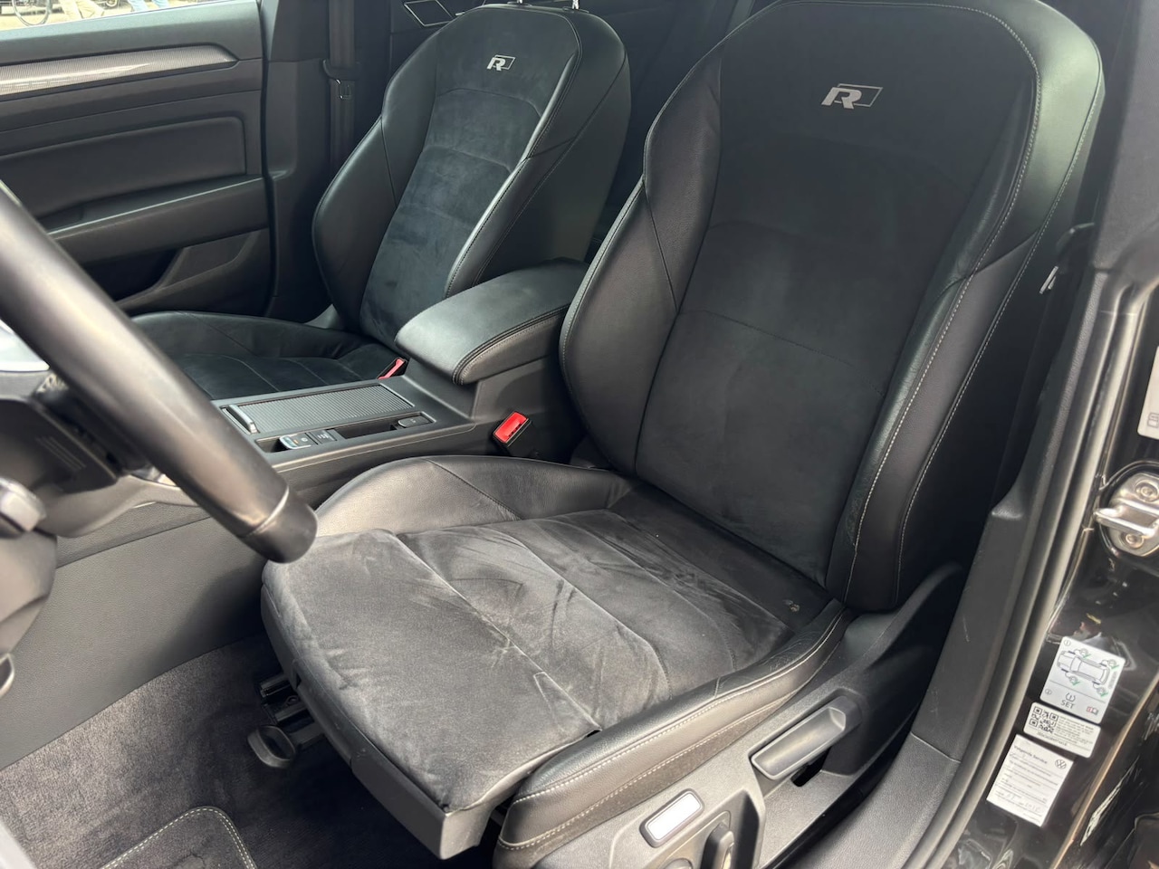 Volkswagen Arteon - 1.5 TSI Business R 1.5 TSI Business R