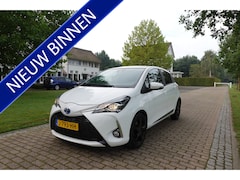 Toyota Yaris - 1.5 Hybrid Y20 | Camera | Stoelverwarming | Climate Control |