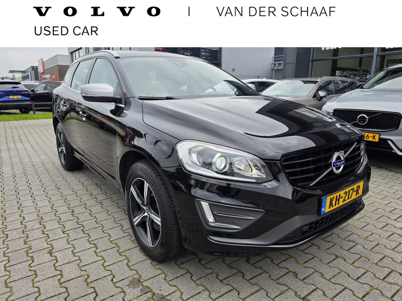 Volvo XC60 - T5 Automaat Nordic+ SPORT | Pano Dak | Afneembare Trekhaak | / R-Design | Voorstoelen verw - AutoWereld.nl