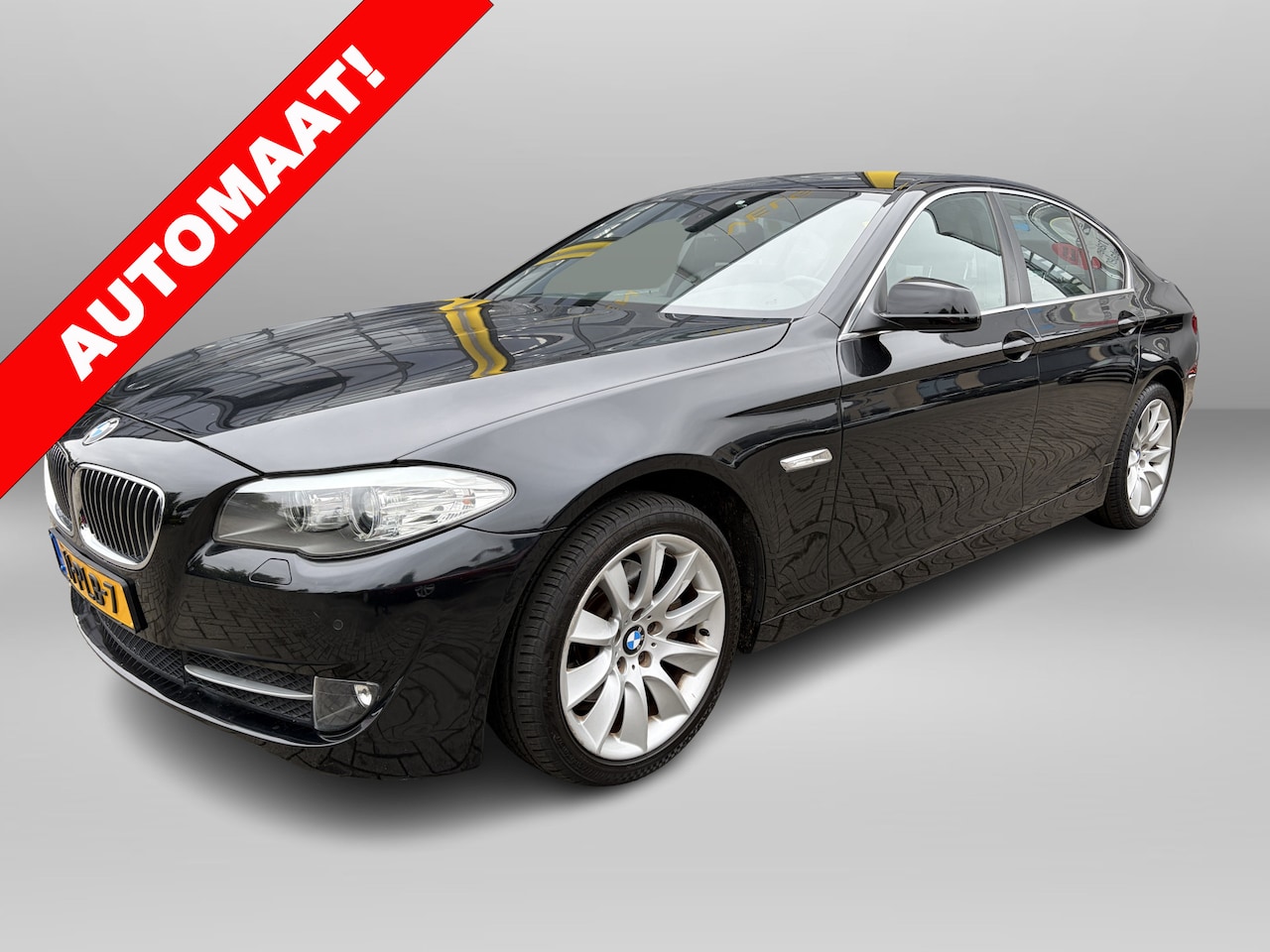 BMW 5-serie - 523i Executive Automaat | Leer | Navi | Cruise | LM velgen - AutoWereld.nl