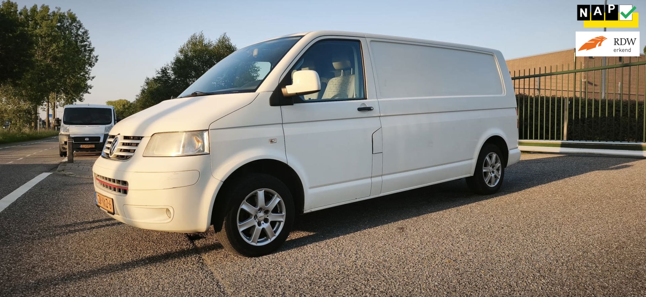 Volkswagen Transporter - 2.5 TDI 340 Airco! Nap!!! - AutoWereld.nl