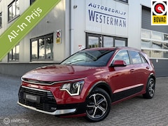 Kia Niro - 1.6 GDi PHEV DynamicPlusLine Acc Trekhaak Stoel-/stuur verw. H&K Keyless etc