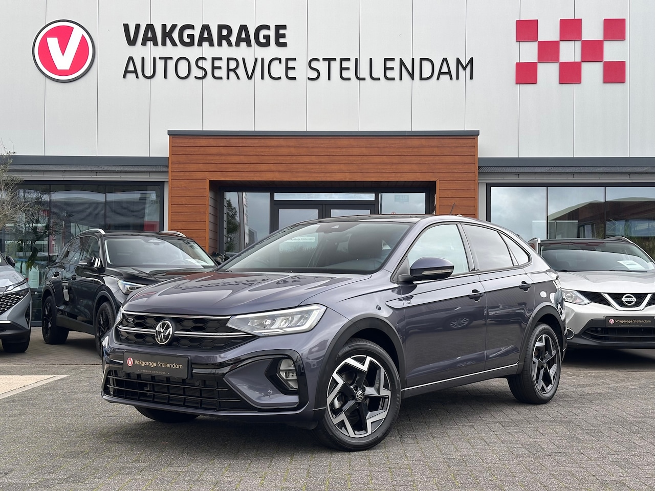 Volkswagen Taigo - 1.0 TSI R-Line Edition|Panodak|Adapt Cruise|App-Connect|PDC Rondom|Climate Control - AutoWereld.nl