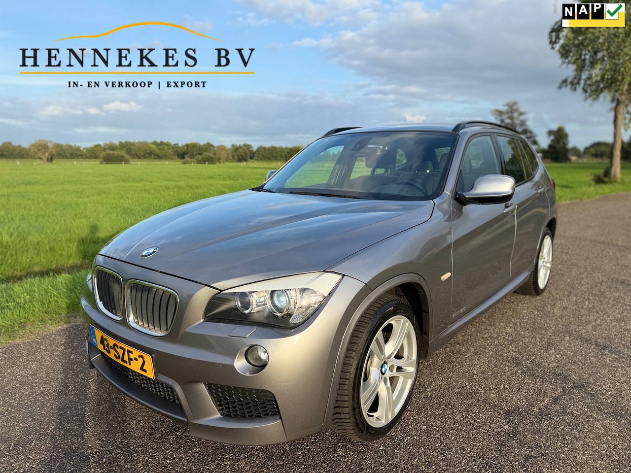 BMW X1 - SDrive20i Business automaat M pakket - AutoWereld.nl