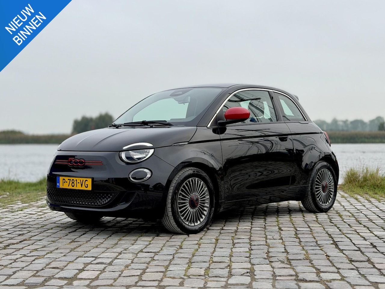 Fiat 500e - RED 42 kWh *SOH 92%* Carplay|Digital Dash|LM 16" - AutoWereld.nl