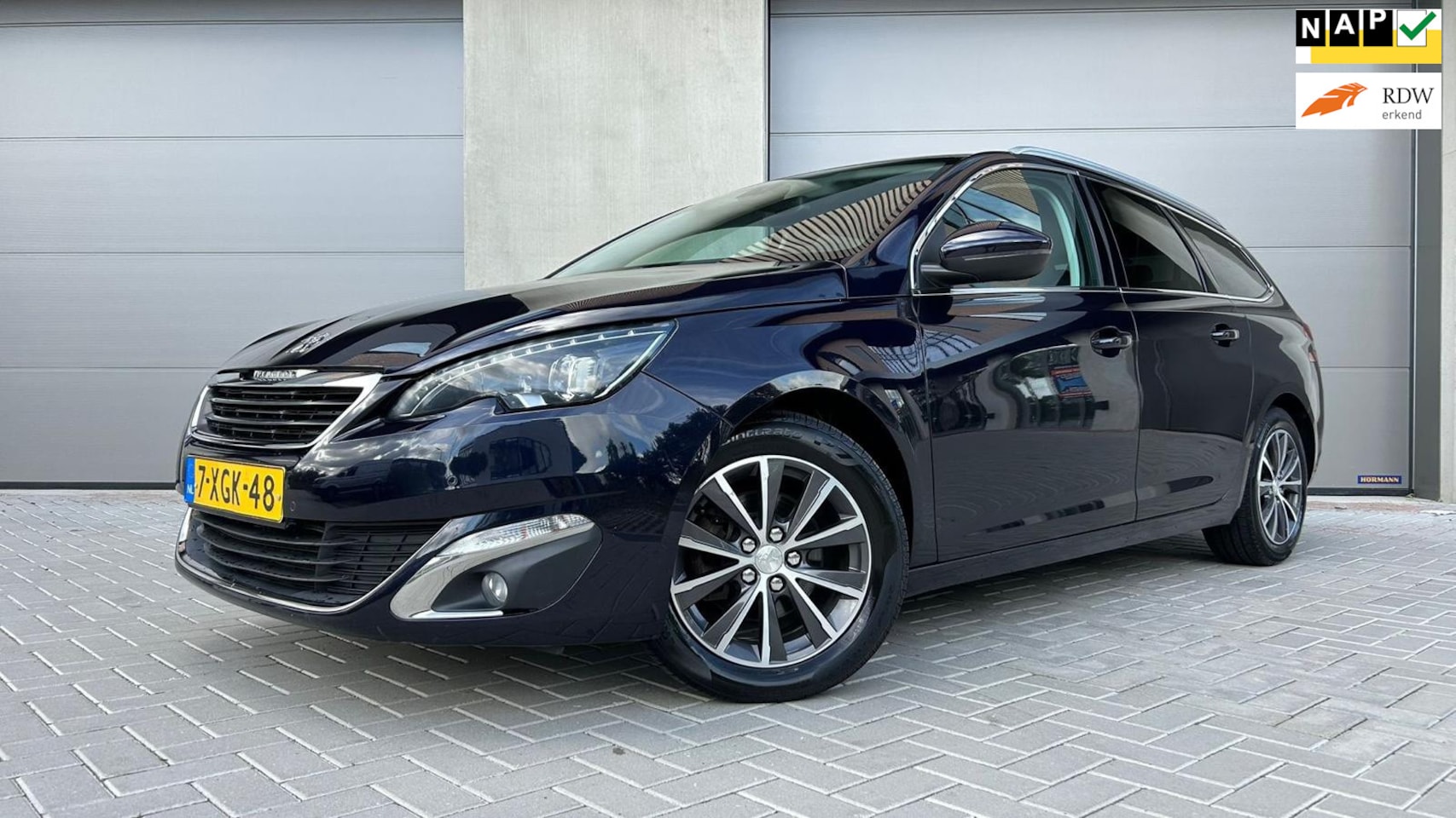 Peugeot 308 SW - 1.2 e-THP Allure 2014/ORG NL/NAVIGATIE/MASSAGE/360 CAMERA/DEALER ONDERHOUDEN/NIEUWE APK/ZE - AutoWereld.nl