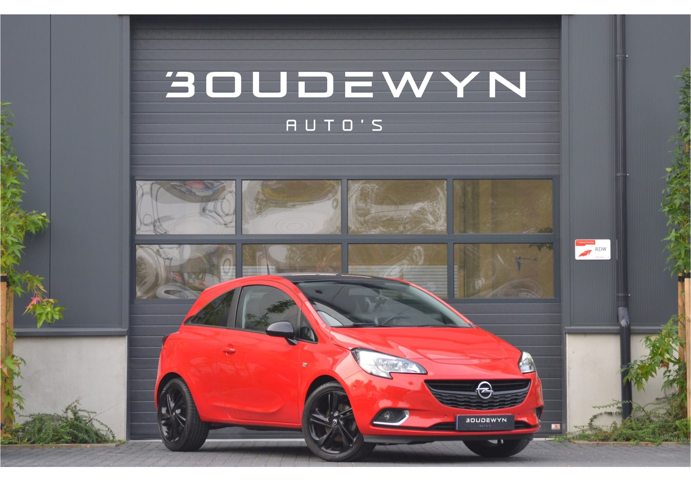 Opel Corsa - 1.0 Turbo Color Edition NAP | Camera | Trekhaak | Parkeersensoren - AutoWereld.nl