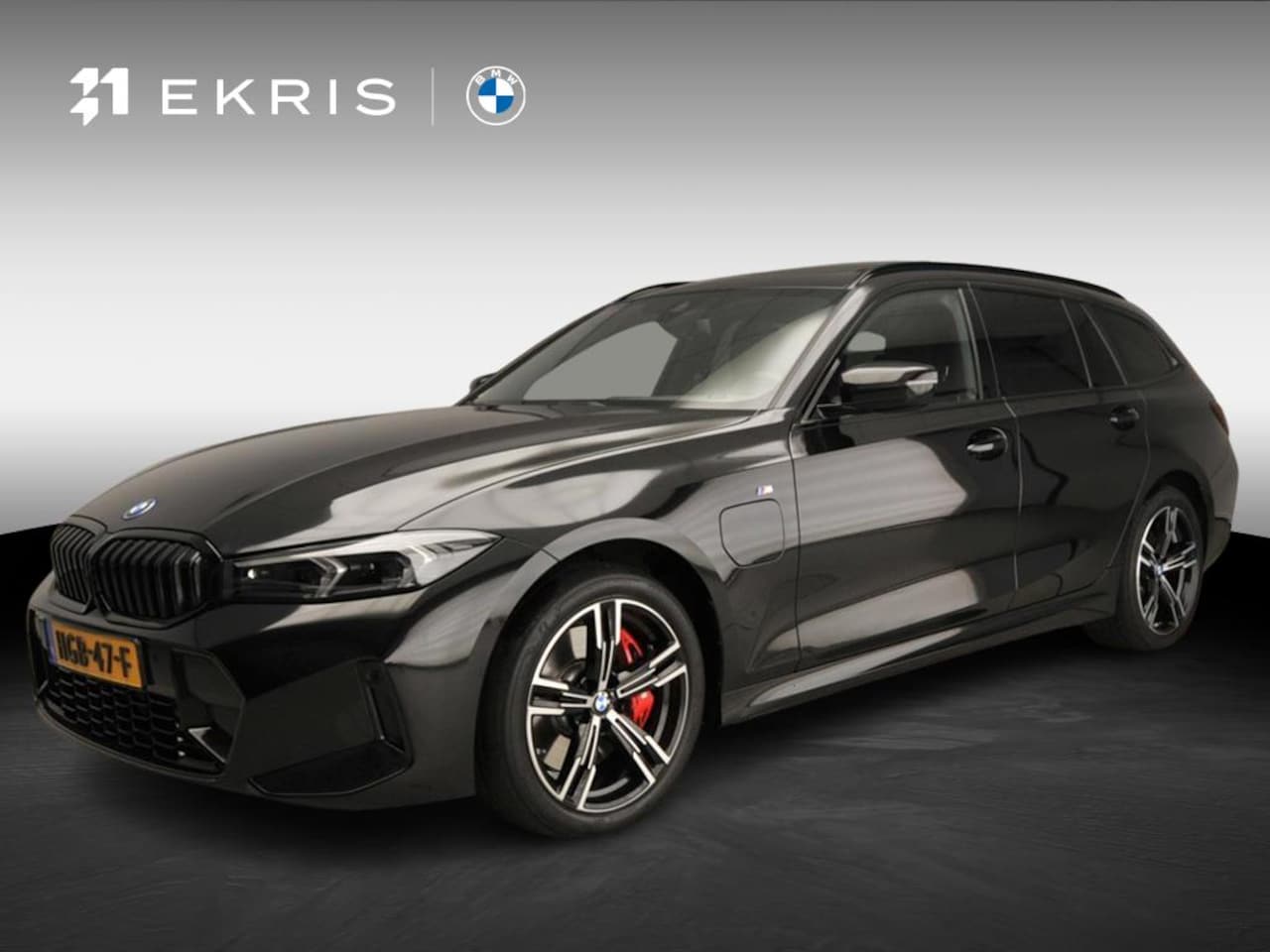 BMW 3-serie Touring - 330e | M-Sportpakket | LED | Navigatie | Panoramadak | Sportstoelen | Stoelverwarming | DA - AutoWereld.nl
