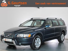 Volvo XC70 - 2.5 T Xenon, Schuifdak, Cruise Control, Trekhaak, Android Auto,