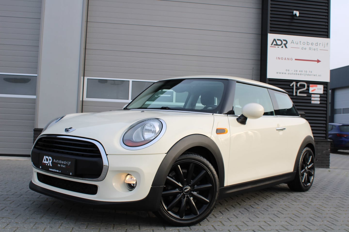 MINI 3-Deurs - 1.2 ONE 102PK|PDC ACHTER/17''|NAVI|STOELVER|PIPPERWHITE - AutoWereld.nl