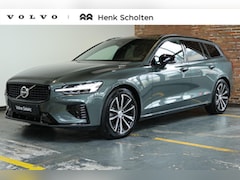 Volvo V60 - T8 Plug-in hybrid AWD Plus Dark | Panoramadak | Trekhaak | Verwarmbare voorstoelen, achter