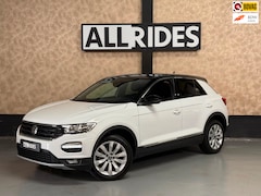 Volkswagen T-Roc - 1.5 TSI Sportline Business | Sfeerverlichting | Camera | Carplay | Stoelverwarming