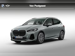 BMW 2-serie Active Tourer - 225e xDrive | M Sportpakket | Innovation Pack | Comfort Pack | Travel Pack | Trekhaak