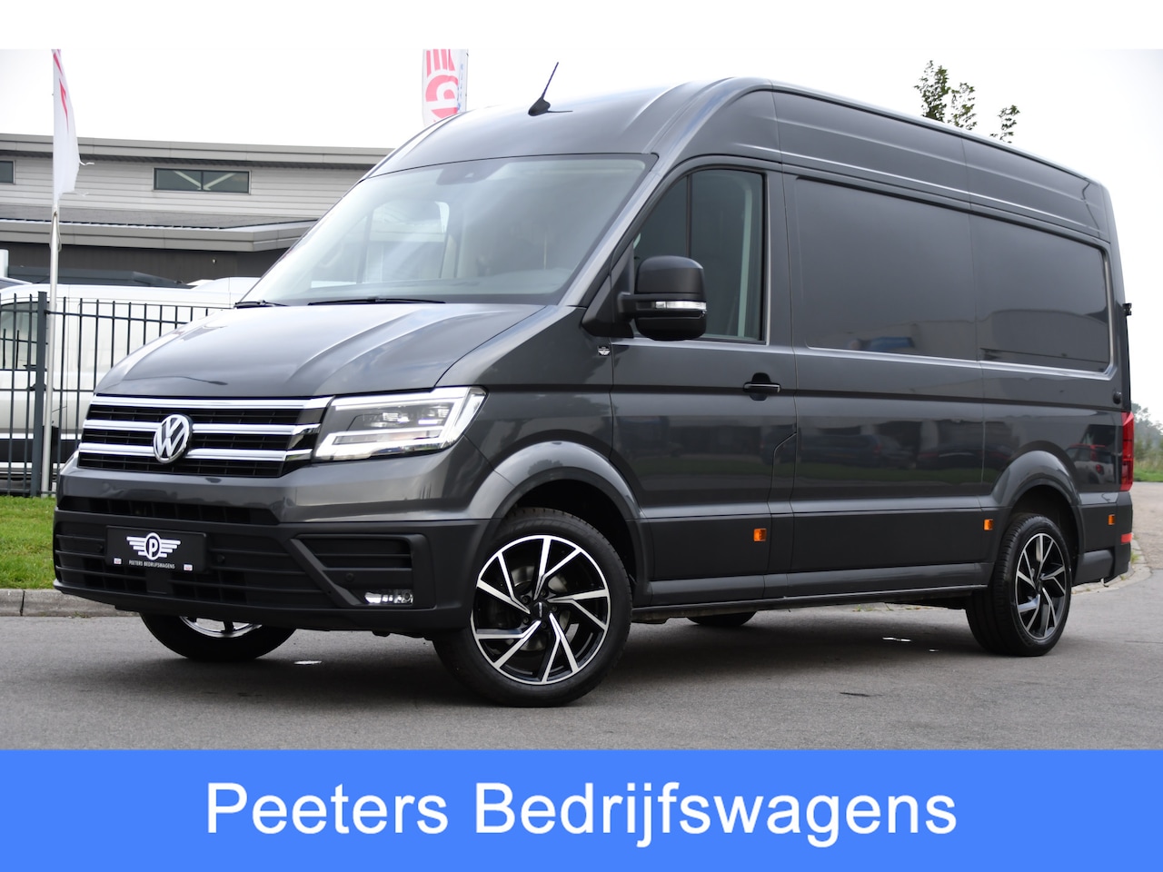 Volkswagen Crafter - 35 2.0 TDI L3H3 Highline Cruise, Carplay, LED, Automaat, 177pk, Sensoren, Multimedia, Geve - AutoWereld.nl
