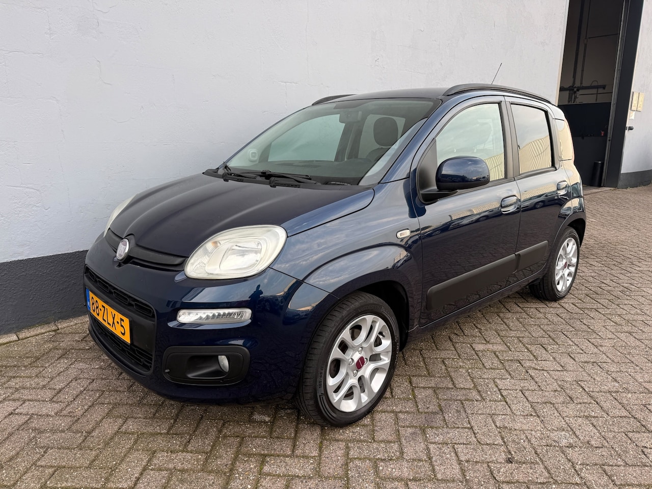 Fiat Panda - 0.9 TwinAir Sempre - LMV - Airco - AutoWereld.nl