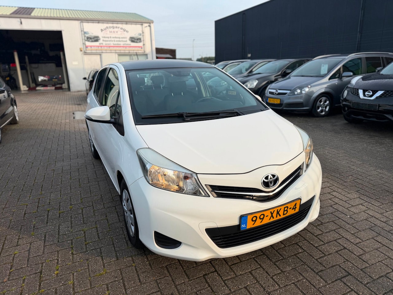 Toyota Yaris - 1.0 VVT-i Aspiration 1.0 VVT-i Aspiration - AutoWereld.nl