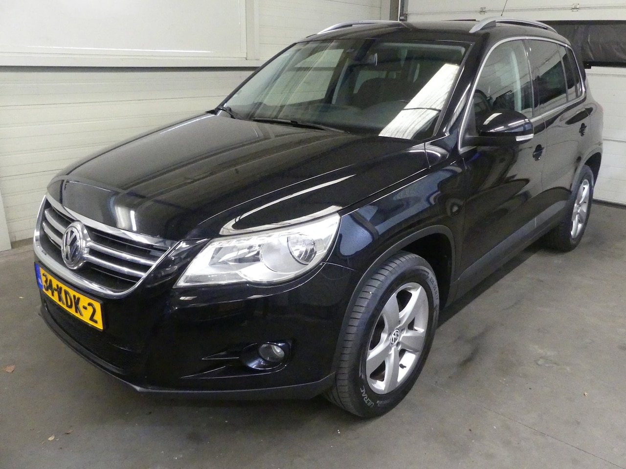 Volkswagen Tiguan - 1.4 TSI Sport&Style - Cruise Control - Airco - AutoWereld.nl