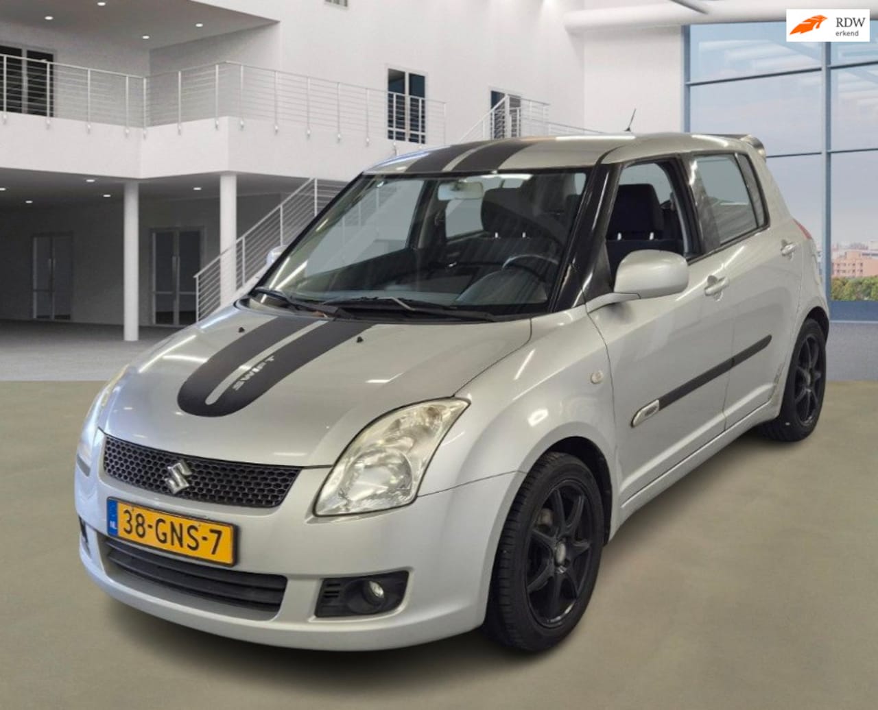 Suzuki Swift - 1.3 Shogun AIRCO TREKHAAK 2 X SLEUTELS - AutoWereld.nl