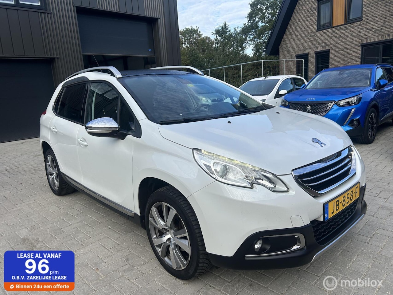 Peugeot 2008 - 1.2 PureTech Allure D.Riem is vervangen - AutoWereld.nl