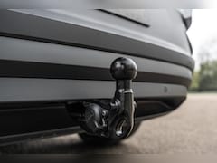 Volkswagen ID.4 - 286pk Pro Limited Edition 77 kWh | Trekhaak | Adaptief Onderstel | Autonome Parkeerfunctie