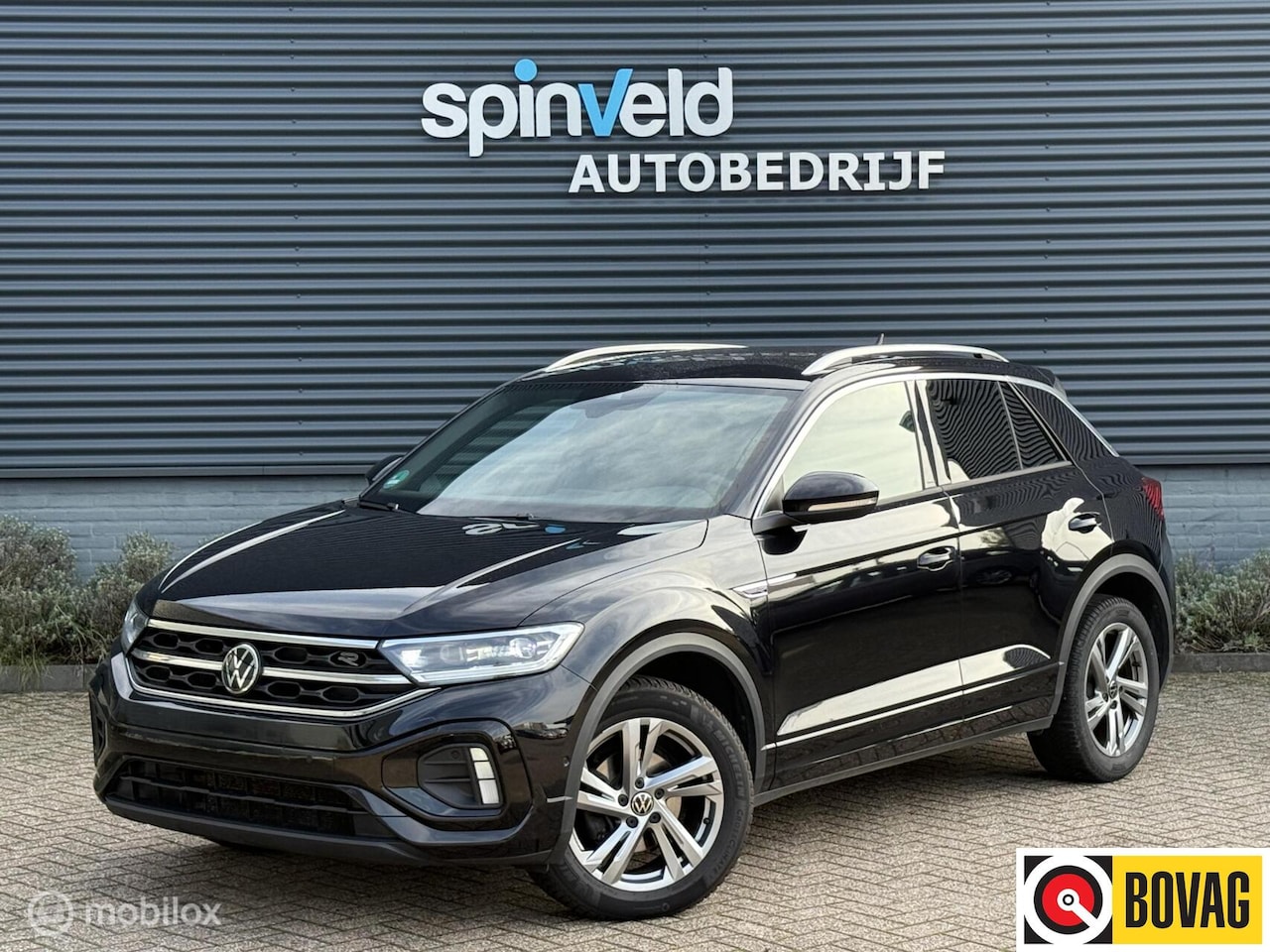 Volkswagen T-Roc - 1.5 TSI 3x R-Line - Automaat - Camera - Lane assist - - AutoWereld.nl