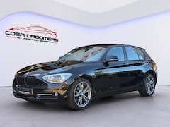 BMW 1-serie - 116i Business+ Sport /Apple Carplay/Navigatie/Verwarmde Sportstoelen/Cruise Control/Bi-Xen
