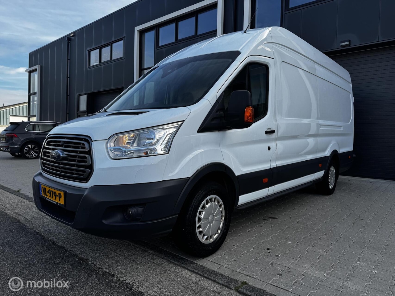 Ford Transit - 350 2.2 TDCI L4H3 Trend 2015(NAP) - AutoWereld.nl