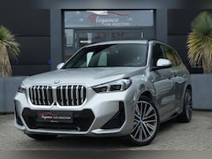BMW X1 - xDrive25e M Sport | 245PK | Pano | HUD | 360° | 20" | Keyless | Premium Pack | Travel Pack