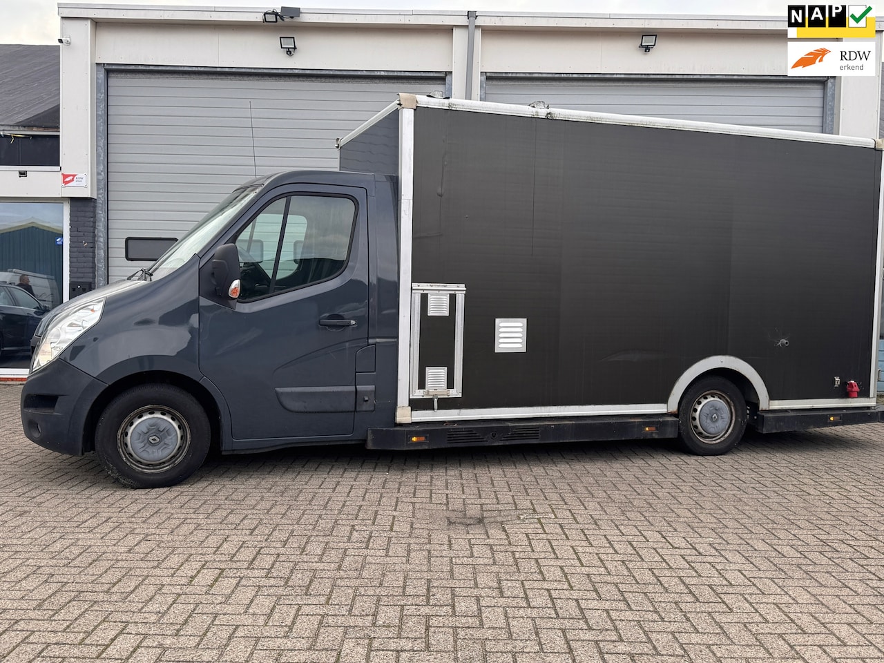 Renault Master - T35 2.3 dCi L3H3 laadbak transport - AutoWereld.nl