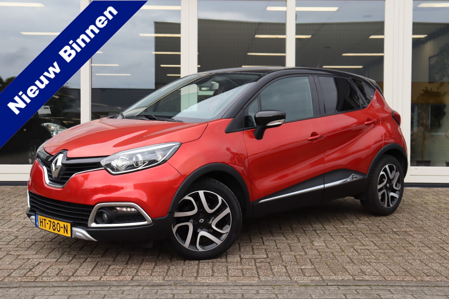 Renault Captur - 1.2 TCe Xmod 1.2 TCe Xmod, Automaat, Airco, Camera A, Cruise, Climate, PDC A, Trekhaak, Navi, Stoelverw - AutoWereld.nl