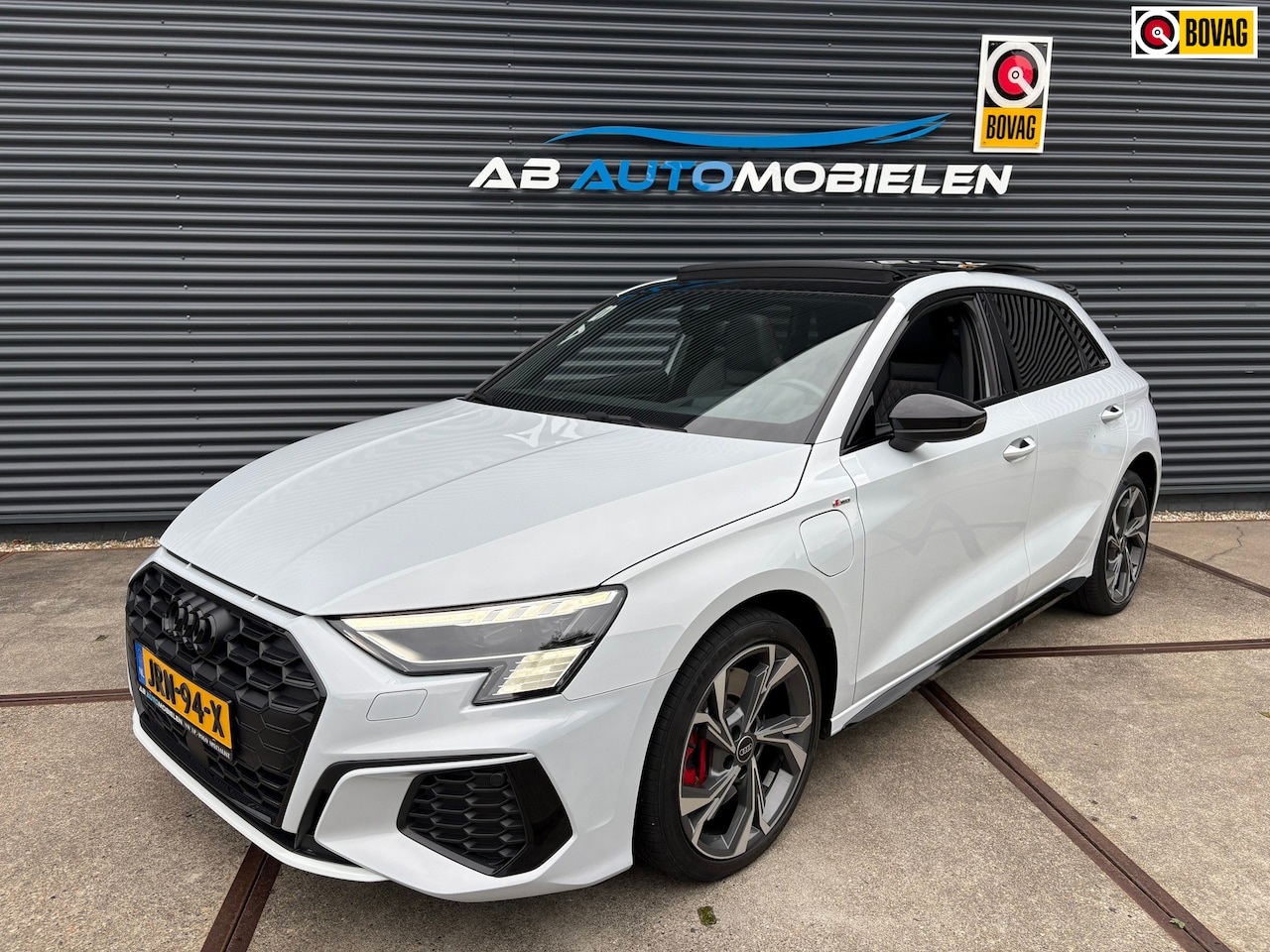 Audi A3 Sportback - 45 TFSI e S edition Competition 45 TFSI e S edition Competition - AutoWereld.nl