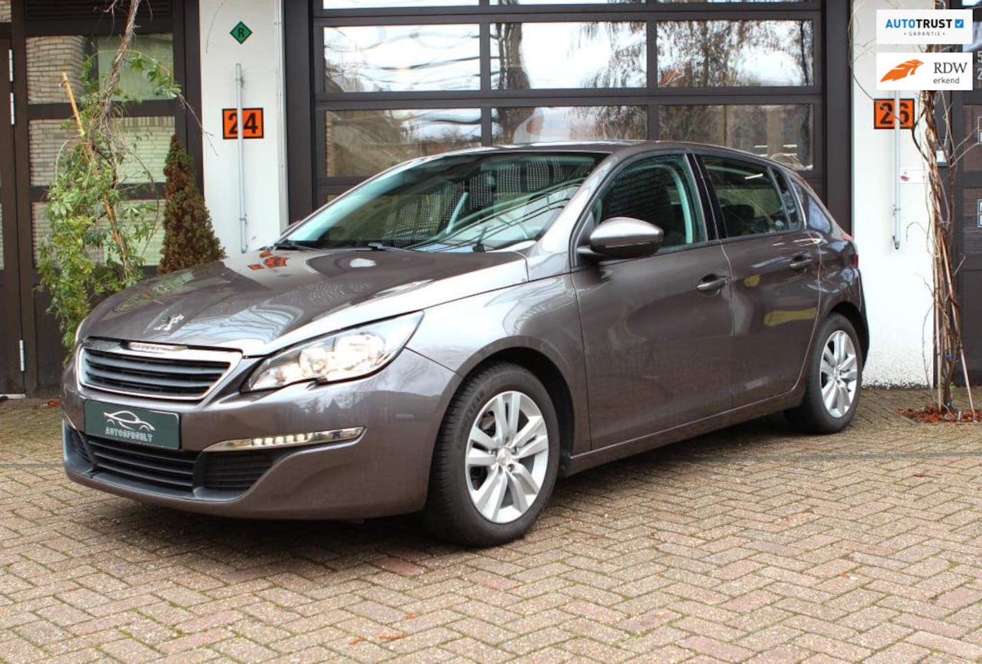 Peugeot 308 - 1.2 PureTech Blue L Premium GARANTIE - AutoWereld.nl