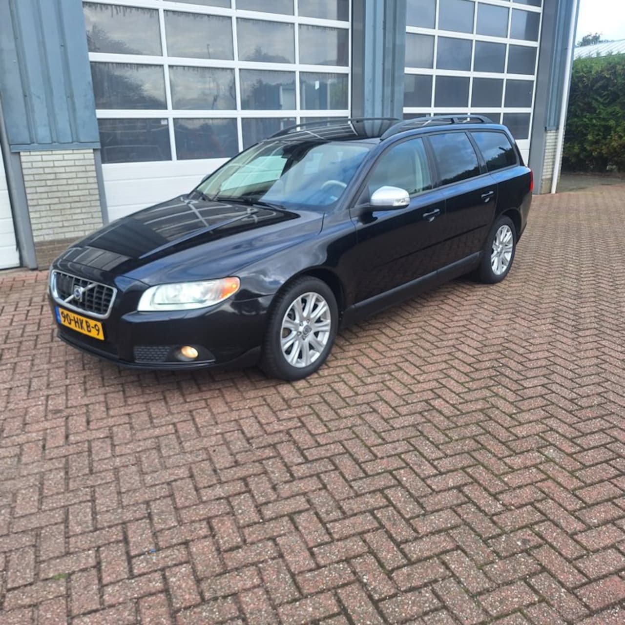 Volvo V70 - 2.4D Kinetic 2.4D Kinetic - AutoWereld.nl