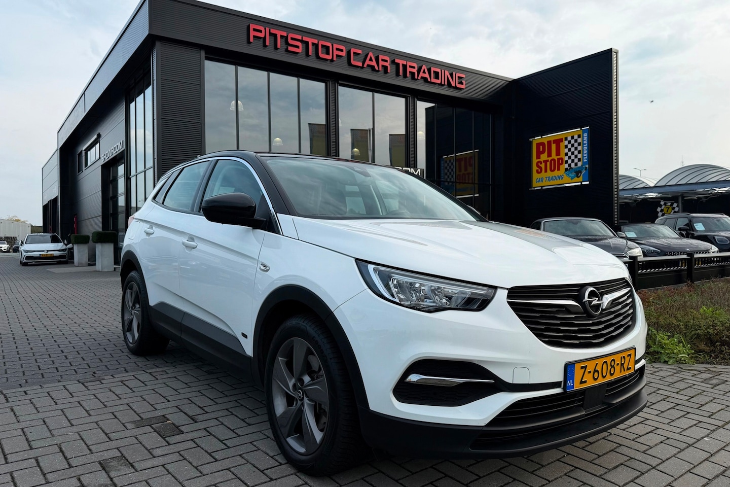 Opel Grandland X - 1.6 Turbo Hybrid Business Edition, CarPlay, Camera, Stoelverw, - AutoWereld.nl