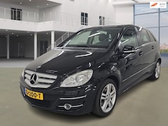Mercedes-Benz B-klasse - 200 AUTOMAAT NAVI PSENSOR CRUISE 2 X SLEUTELS
