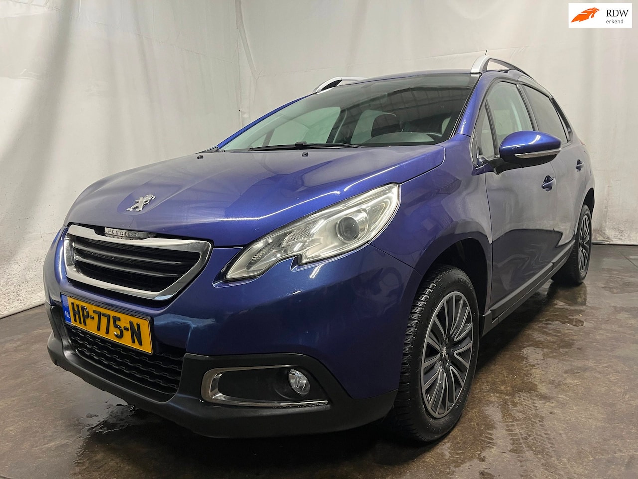 Peugeot 2008 - 1.2 VTi Active Pack Premium - Motor Tikt - Schade - AutoWereld.nl