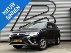 Mitsubishi Outlander - 2.0 PHEV Business Edition 1e Eigenaar|Camera|Cruise|Trekhaak|Clima|Navi|N.A.P|APK tot 01-2