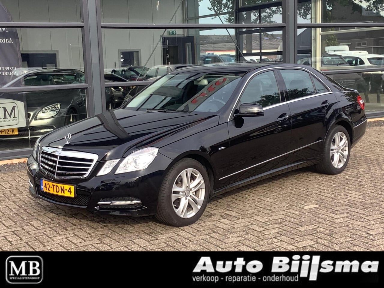 Mercedes-Benz E-klasse - 200 CGI Avantgarde automaat face lift dealer onderhouden - AutoWereld.nl