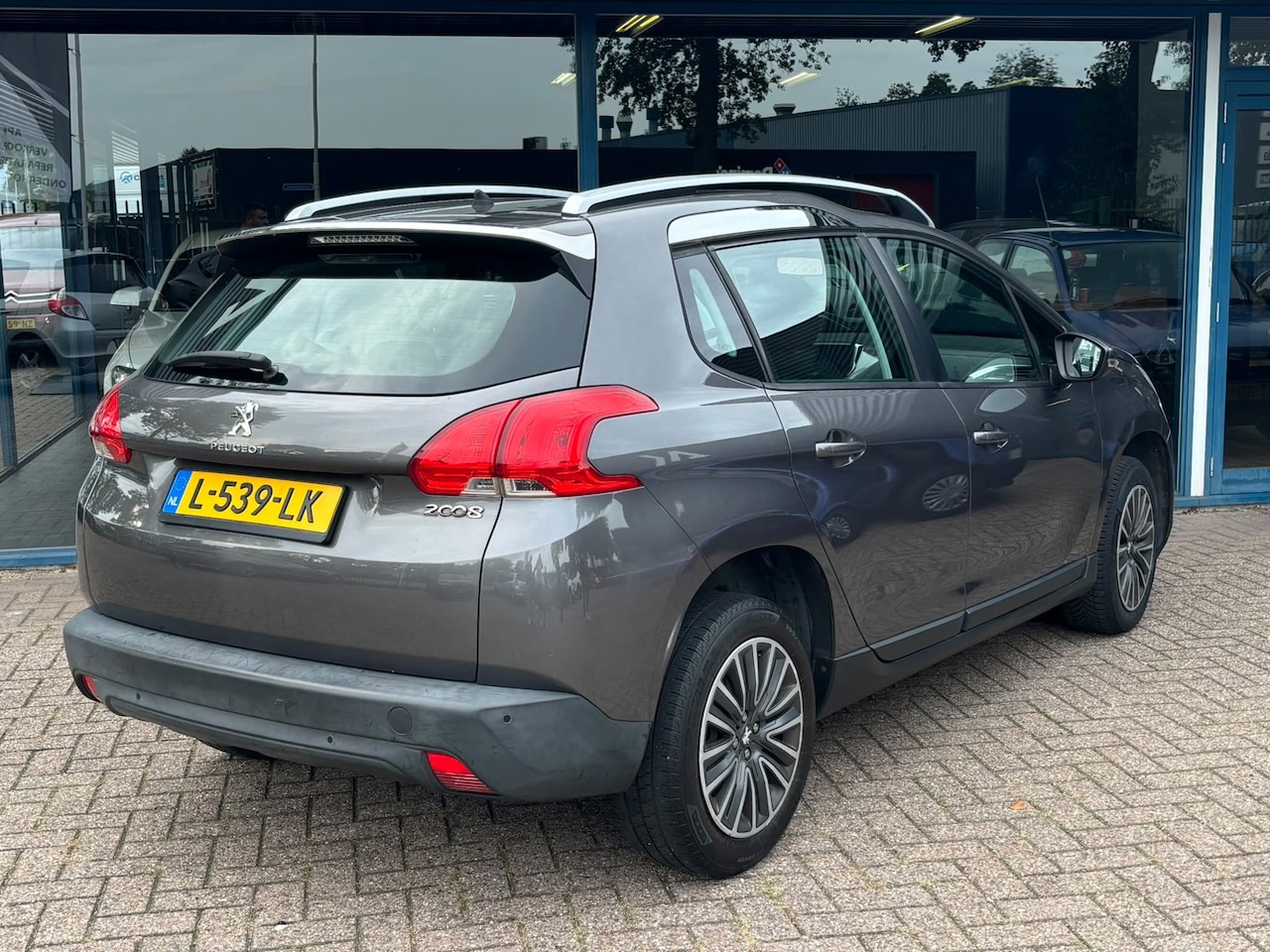 Peugeot 2008 - 1.2 VTi Active 1.2 VTi Active