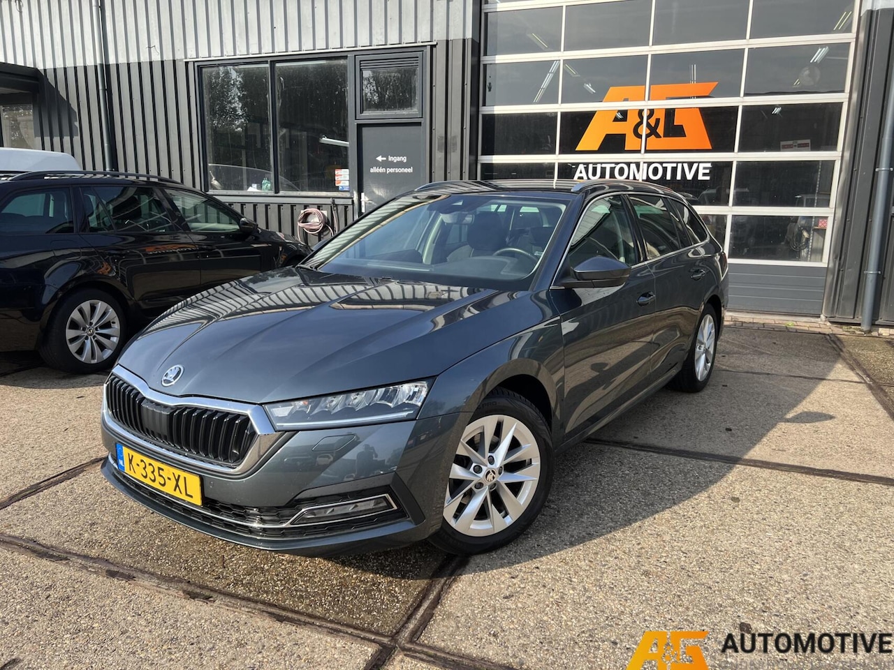 Skoda Octavia Combi - 1.0 e-TSI Sport Business 2021 | BTW | - AutoWereld.nl
