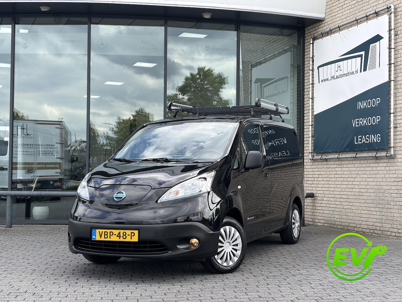 Nissan e-NV200 - Business 40 kWh*ECC*CRUISE*HAAK*CAM*NAVI*KEYLESS* - AutoWereld.nl