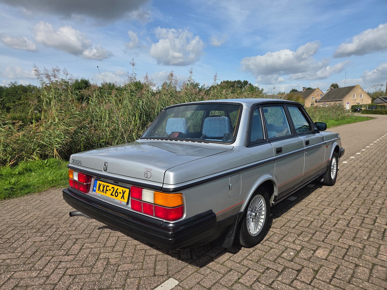 Volvo 240 - jubileum editie 6o jaar Volvo - AutoWereld.nl