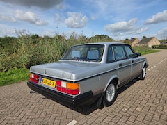 Volvo 240 - jubileum editie 6o jaar Volvo