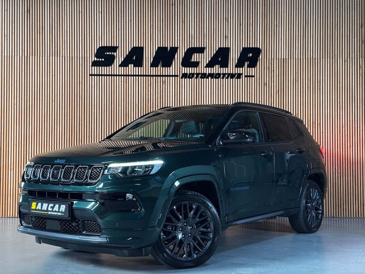 Jeep Compass - 4xe 240 Plug-in Hybrid Electric S PANO|ALPINE SOUND|ACC|360 CAM|STOELVENTILATIE|19 INCH - AutoWereld.nl