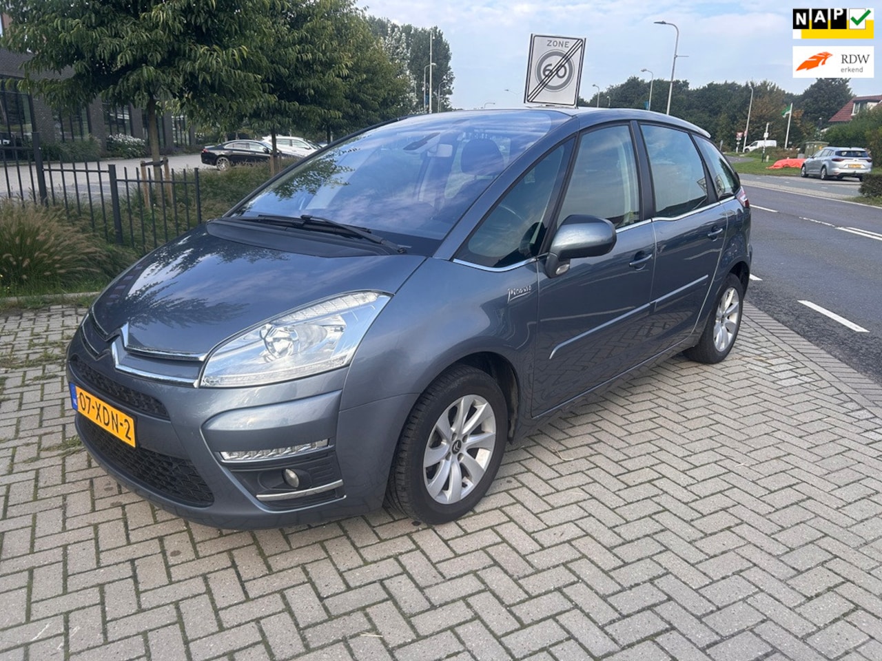 Citroën C4 Picasso - 1.6 VTi Collection 2012! NAVI LED! NETTE AUTO! NWE APK! - AutoWereld.nl
