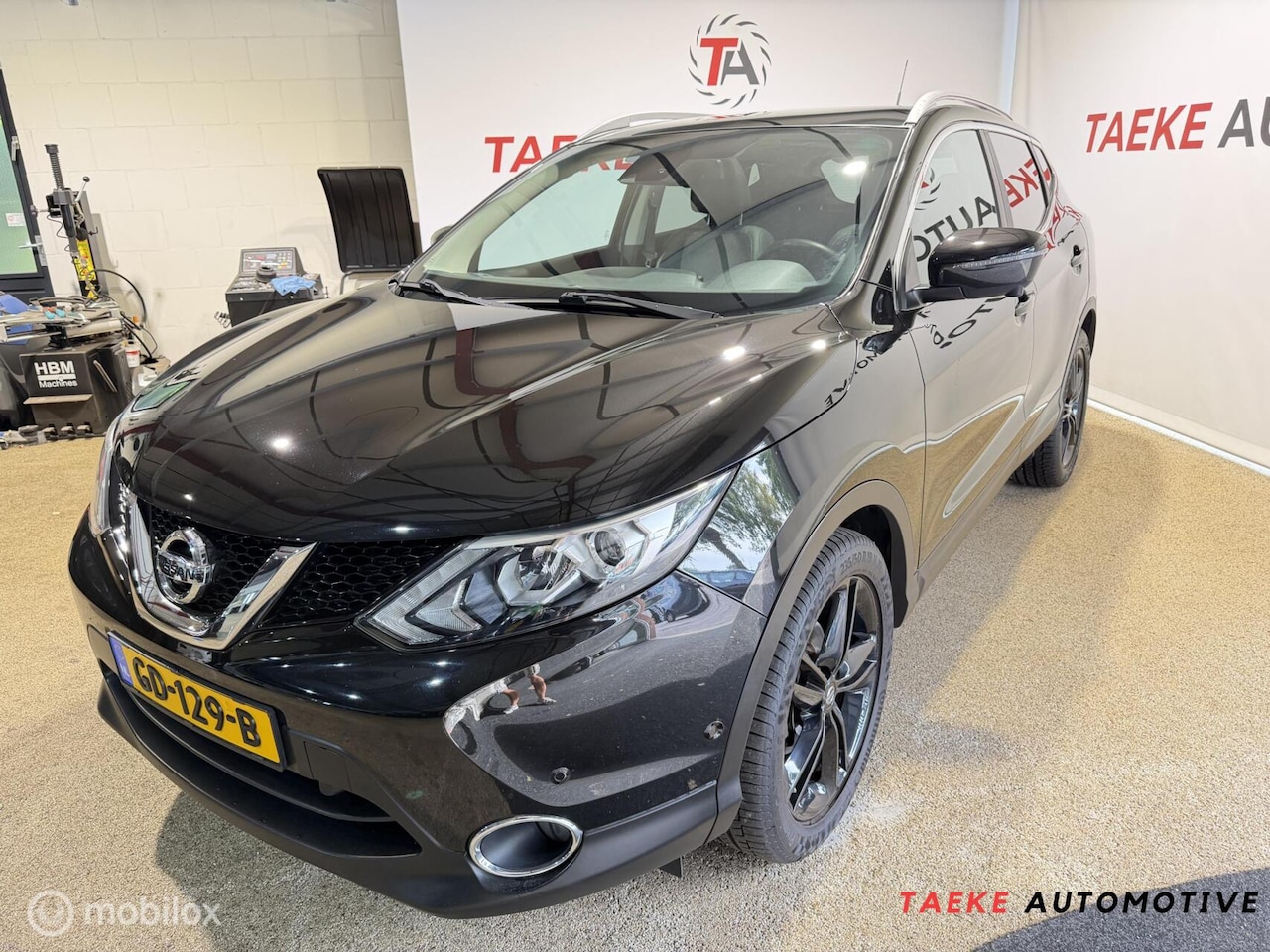 Nissan Qashqai - 1.2 Tekna AUT/CLIMA/CRUISE/PANO/360/NAP/LEDER - AutoWereld.nl